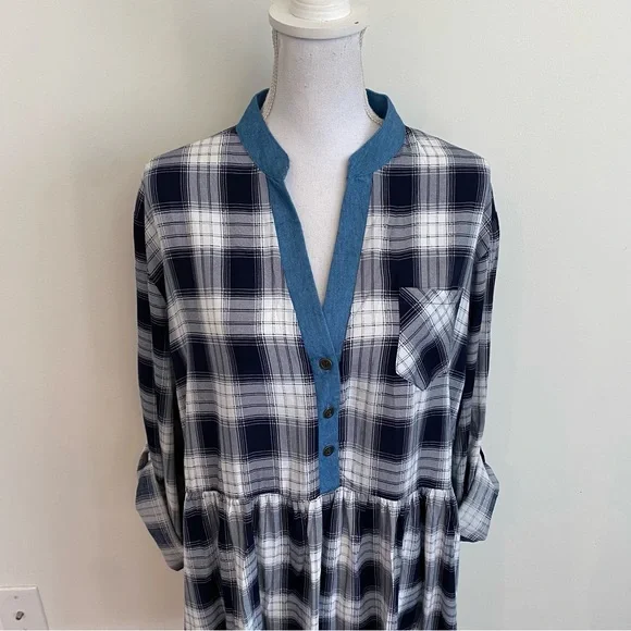 Velzera Plaid Tunic Top Navy White Size 3X New With Tags - Picture 2 of 7